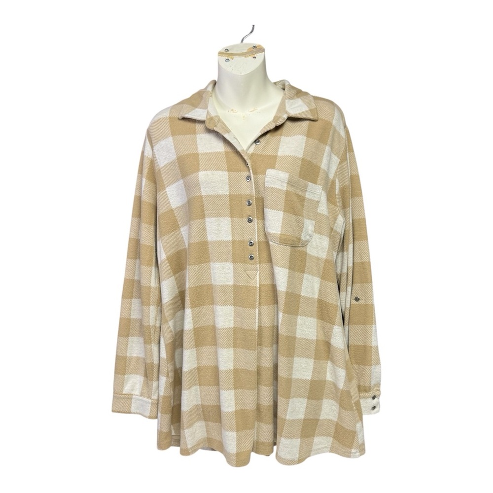 Soft Surroundings Light Tan/Cream checked Top 1/2 button detailing EUC
